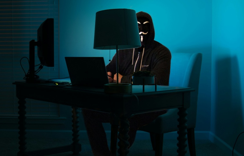 Фальшивое приложение Starlink запускало майнинг криптовалюты на Android‑устройствах