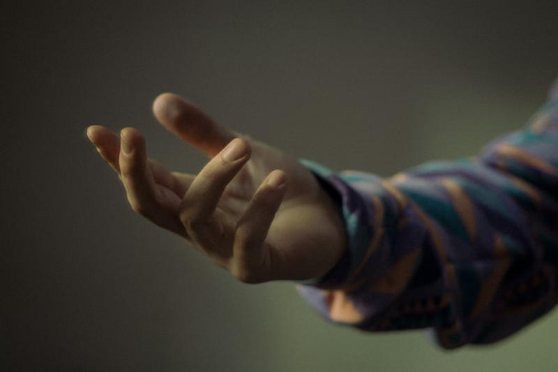 Apple обучила искусственный интеллект распознавать незнакомые рукопожатия на основе EMG‑сигналов