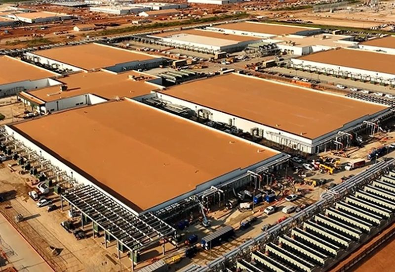 Microsoft возьмёт под контроль дата‑центр мощностью около 1 ГВт в Техасе, которым Oracle и OpenAI не справились.