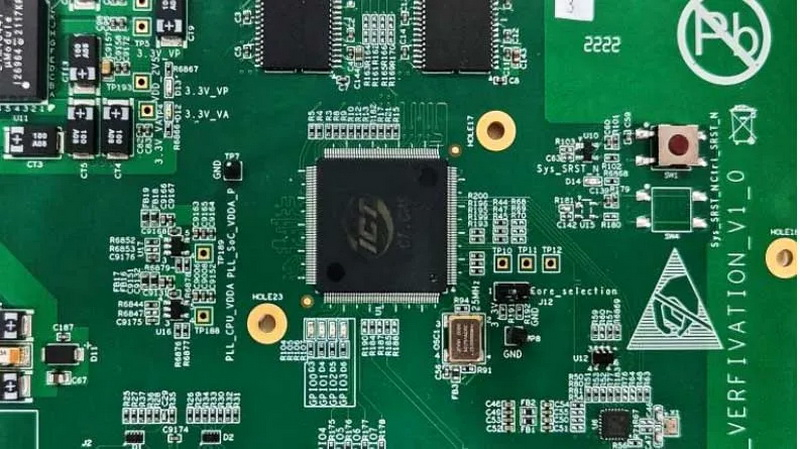 ИИ‑агент создал полный RISC‑V процессор за 12 часов, используя лишь 219‑словный запрос