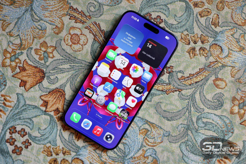 Apple iPhone Pro в юбилее претерпит кардинальное изменение дизайна: экран будет изгибаться со всех сторон.