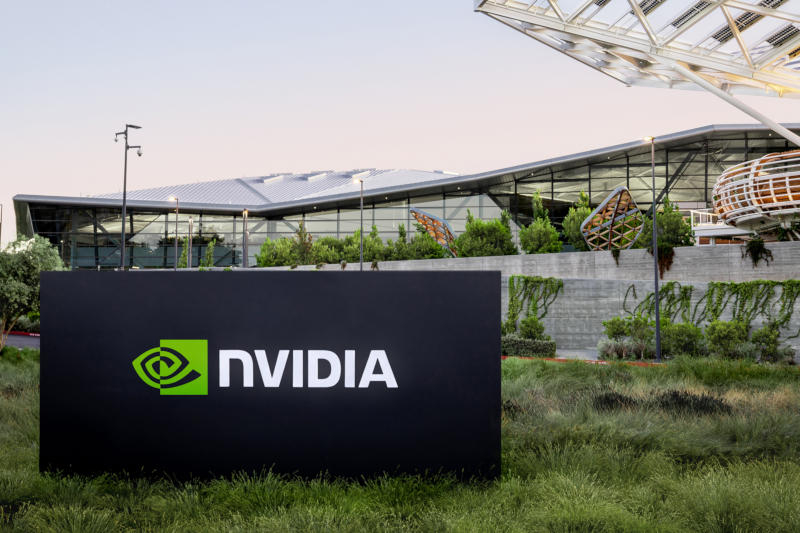 Nvidia объявила новые проекты: в 2027 году выйдет Rubin Ultra, а к 2028 му планируется Feynman.