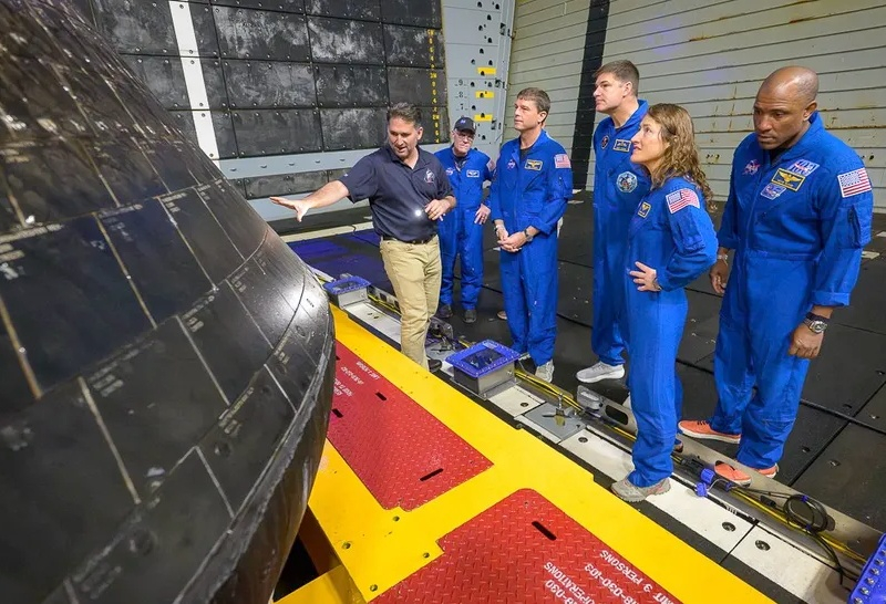 Теплозащитный экран сиял: астронавты Artemis II осмотрели капсулу после возвращения на Землю