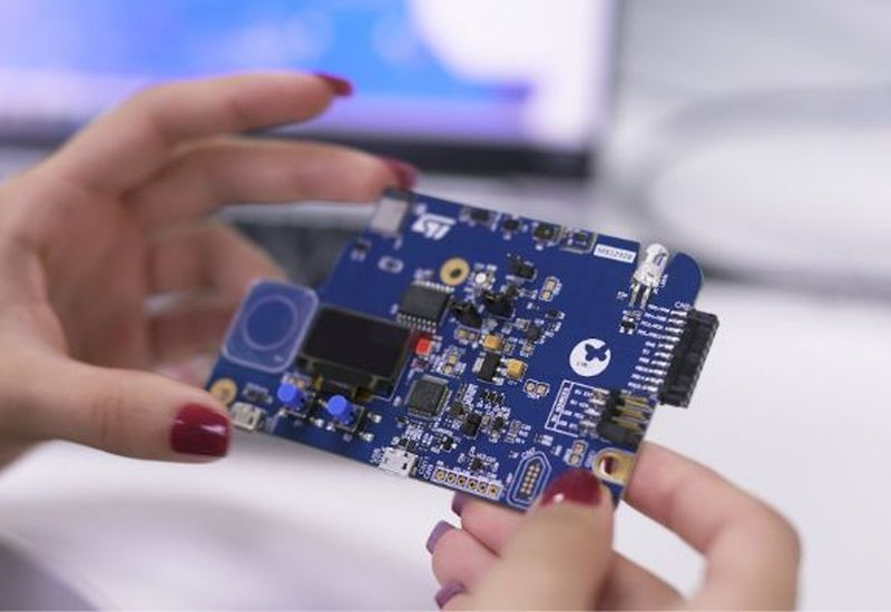 Китай способен захватить до 42 % мирового рынка массовых микросхем к 2028 году, если использовать искусственный интеллект.