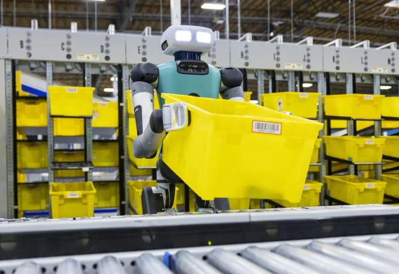 Toyota привлекла семью гуманоидных роботов Agility Digit для производства RAV4