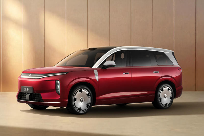 BYD представила флагманский электрокроссовер по цене $35 500 и уже собрала 150 000 предзаказов