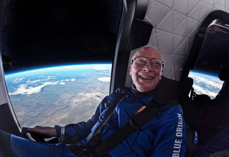 Blue Origin приостановит развитие космического туризма как минимум на два года, чтобы сосредоточиться на проекте по Луне