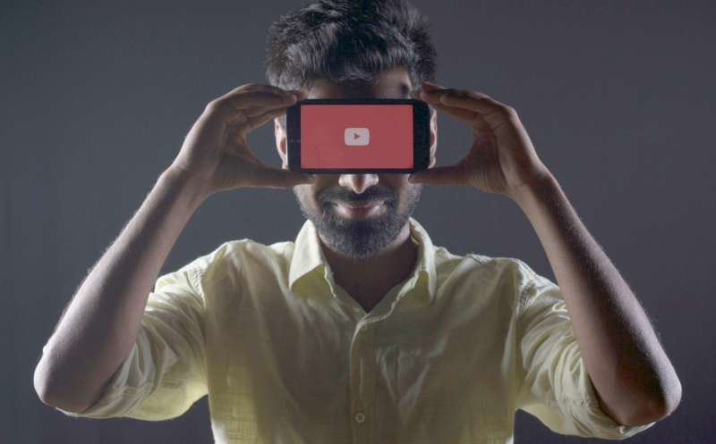 YouTube запускает обязательную рекламу для просмотра на телевизорах во всём мире