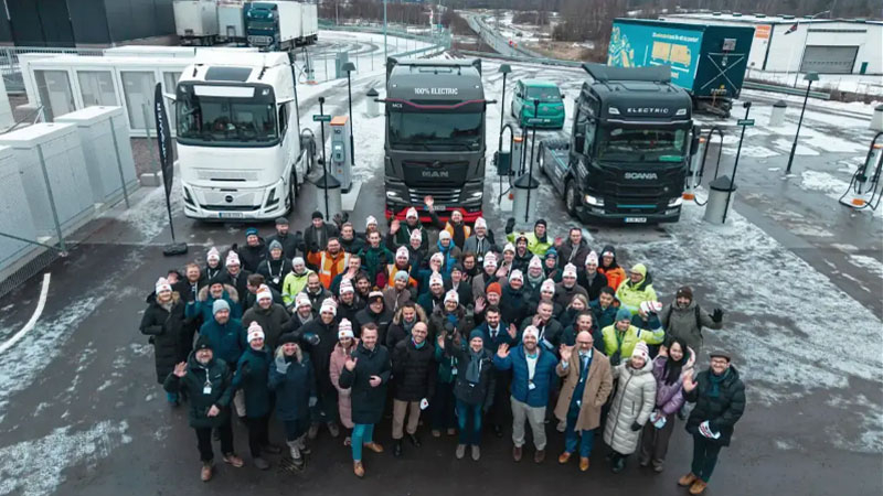 Швеция представила 1,2‑МВт зарядку для электромобилей — и мороз не помешал.