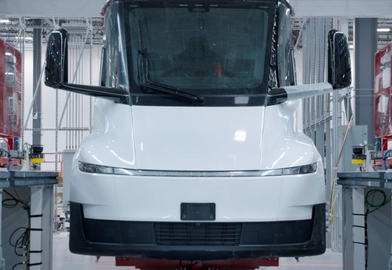 Аккумуляторы Tesla 4680 показали худшие показатели по сравнению с конкурентами, несмотря на слова Илона Маска об их превосходстве